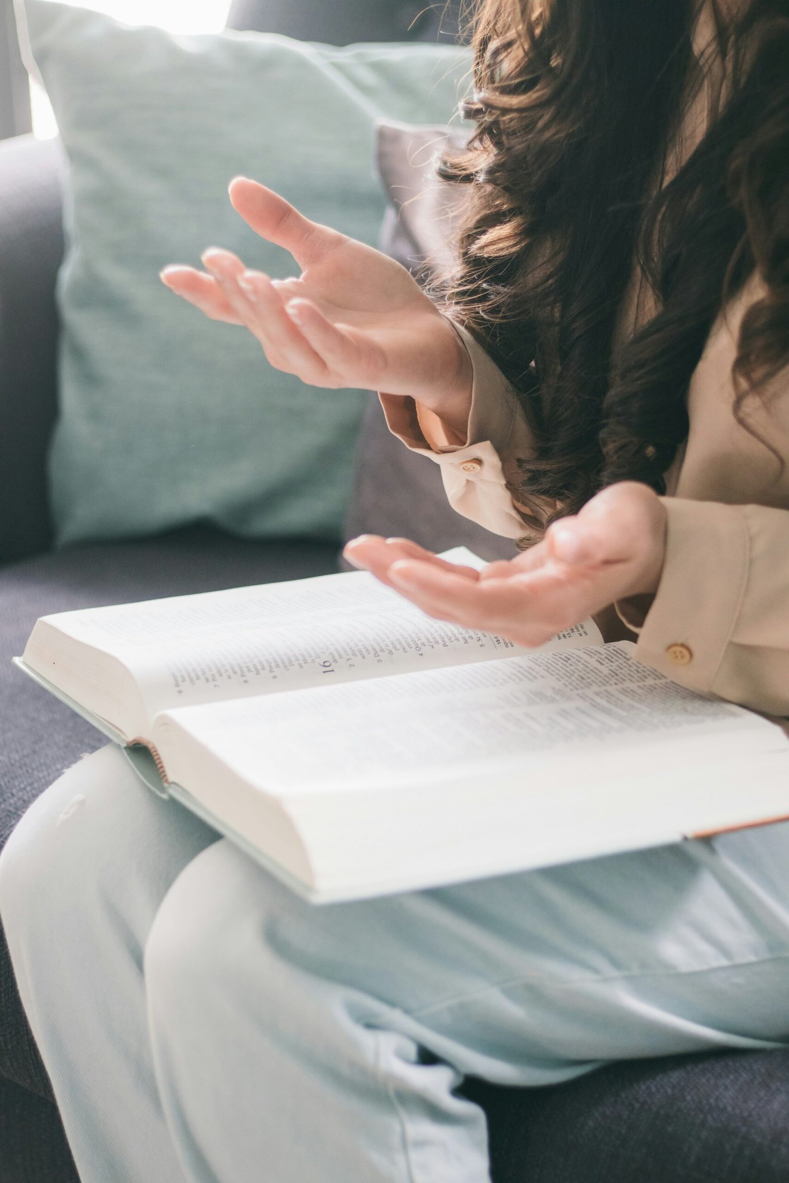 كيف تناقشى وتعبرى عن رأيك المختلف بدون قلق وبطرق عملية